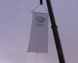 bandera publicitarias vw na wysięgniku