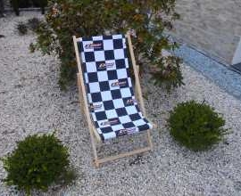 Tumbona a cuadrados blanco y negro